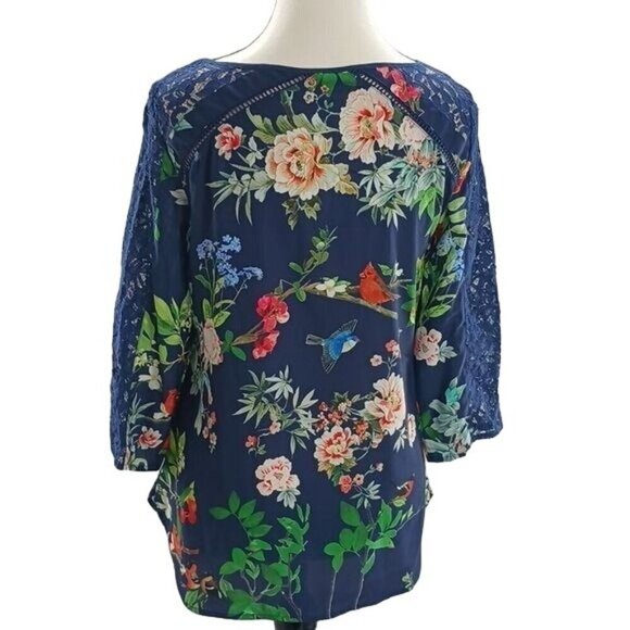 Express Blouse Blue Floral Bird Print Lace 3/4 Sleeve Womens Size XS - Picture 5 of 7